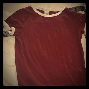 Maroon fitted T shirt